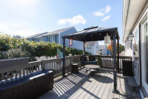 81 Dewey St, Fall River, MA 02720 photo 30