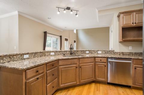 32 Bissonnette Cir, Southampton, MA 01073 photo 11