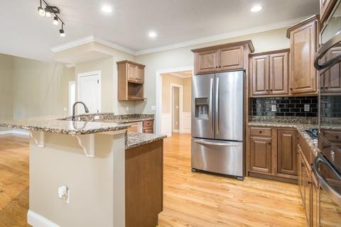 32 Bissonnette Cir, Southampton, MA 01073 photo 9