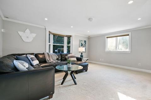 8 Pine Grv, Hingham, MA 02043 photo 9