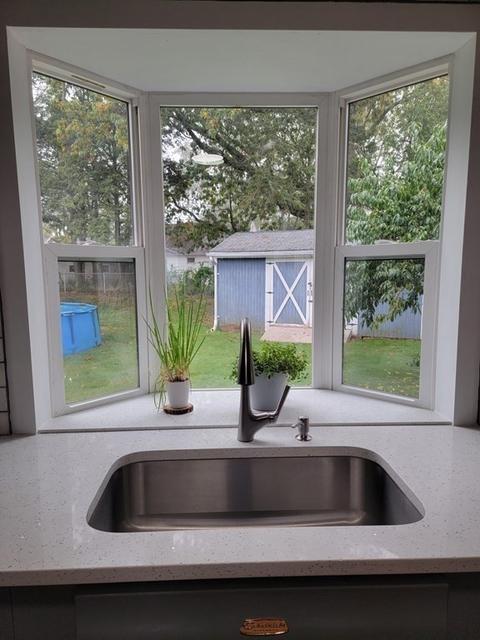 61 Simonich Cir, Chicopee, MA 01013 photo 8