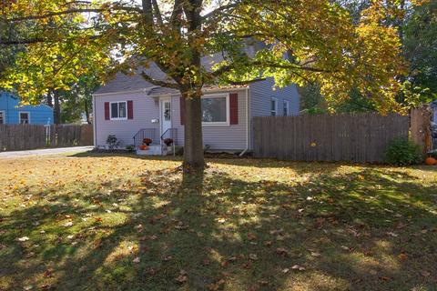 26 Steuben St, Springfield, MA 01151 photo 2