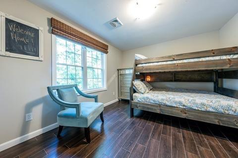 160 Algonquin Ave, Mashpee, MA 02649 photo 17