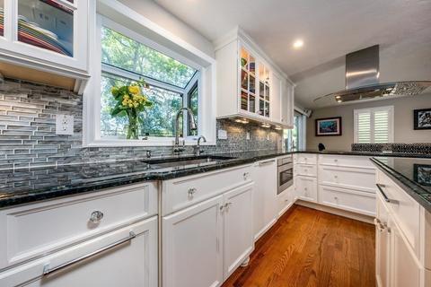 160 Algonquin Ave, Mashpee, MA 02649 photo 6