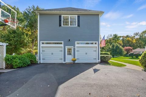 2 Suffolk Cir, Andover, MA 01810 photo 5