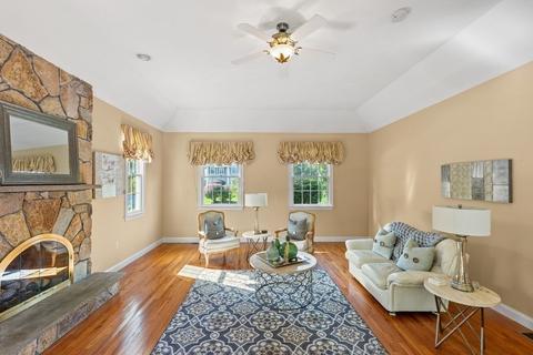 2 Suffolk Cir, Andover, MA 01810 photo 14