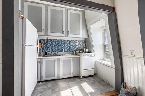 42 Ash St, Fall River, MA 02724 photo 9
