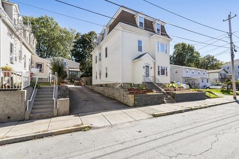 42 Ash St, Fall River, MA 02724 photo 2