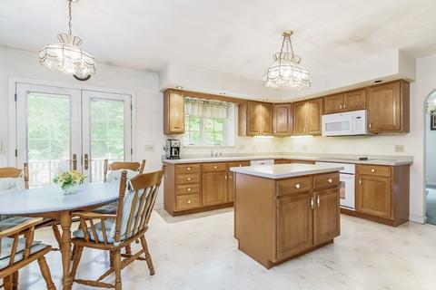 68 Anthony St, Berkley, MA 02779 photo 9