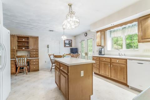 68 Anthony St, Berkley, MA 02779 photo 13