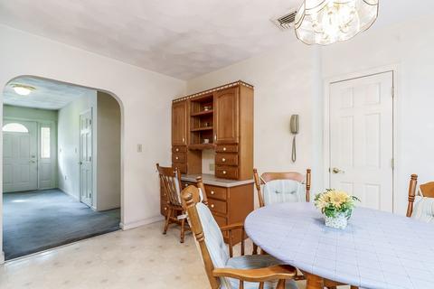 68 Anthony St, Berkley, MA 02779 photo 10