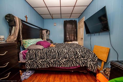 203 Wamsutta St, Fall River, MA 02723 photo 17