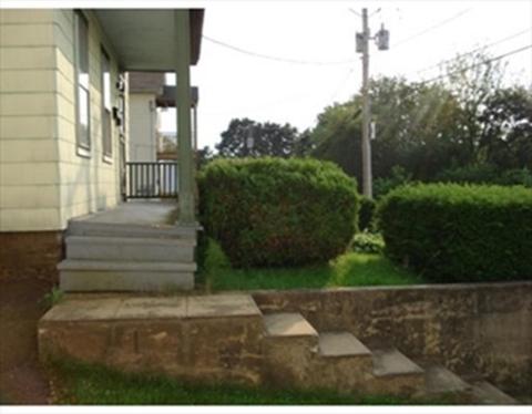 9 Pearl St, Spencer, MA 01562 photo 3