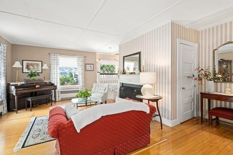 8 Beacon St, Danvers, MA 01923 photo 6