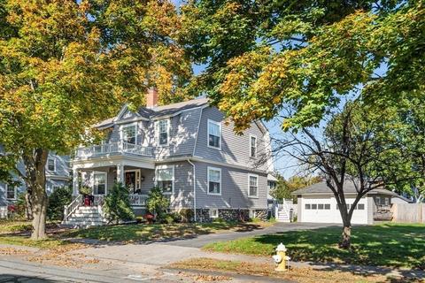 8 Beacon St, Danvers, MA 01923 photo 1