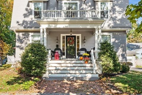8 Beacon St, Danvers, MA 01923 photo 3