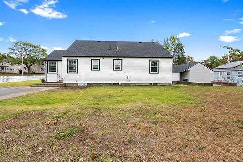 5 Exeter St, Lawrence, MA 01843 photo 5
