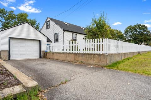 5 Exeter St, Lawrence, MA 01843 photo 2