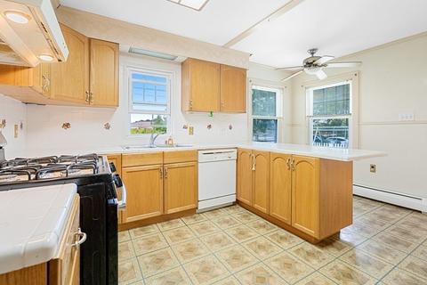 5 Exeter St, Lawrence, MA 01843 photo 10