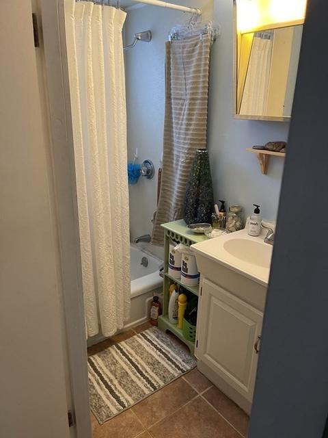 222 Griffin St, Fall River, MA 02724 photo 6