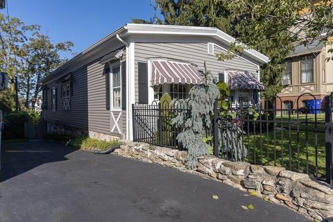 244 High St, Fall River, MA 02720 photo 4