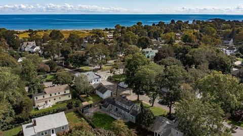 16 Beach St, Marblehead, MA 01945 photo 27
