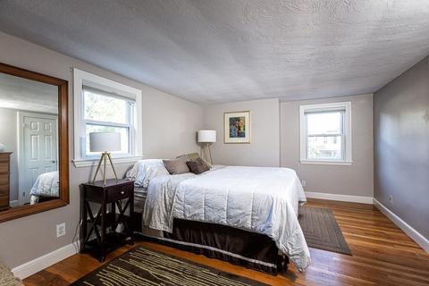 16 Beach St, Marblehead, MA 01945 photo 18