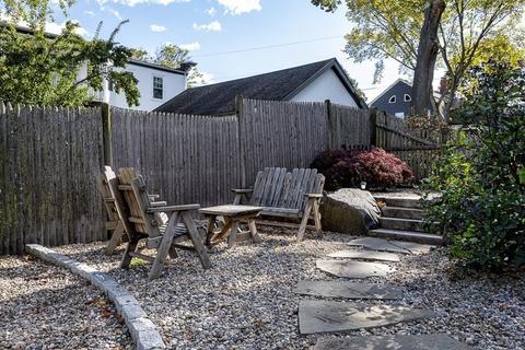 16 Beach St, Marblehead, MA 01945 photo 21