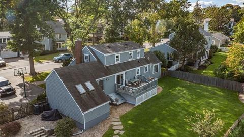 16 Beach St, Marblehead, MA 01945 photo 25