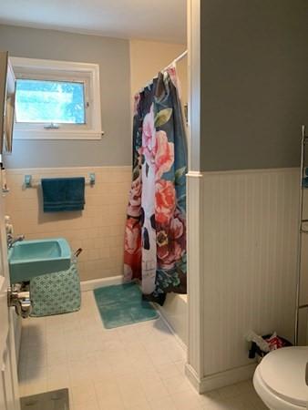 24 Forest St, Fall River, MA 02721 photo 16