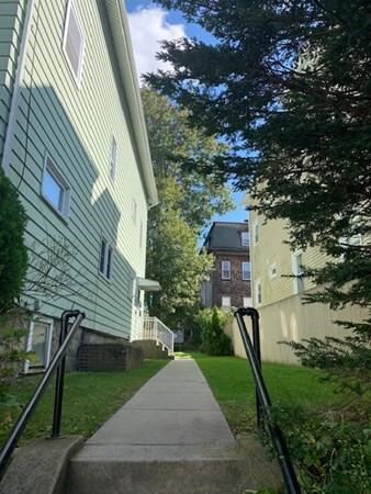 24 Forest St, Fall River, MA 02721 photo 2
