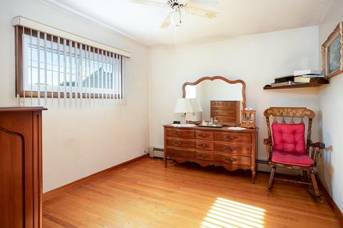 798 Cambridge St, Fall River, MA 02721 photo 26