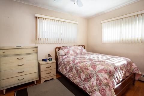 798 Cambridge St, Fall River, MA 02721 photo 24
