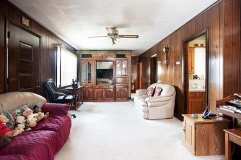 798 Cambridge St, Fall River, MA 02721 photo 20