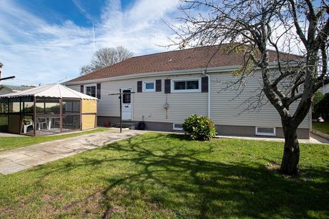 798 Cambridge St, Fall River, MA 02721 photo 12