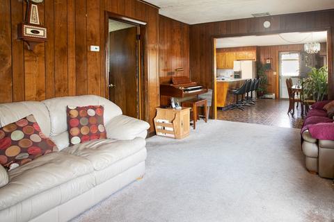 798 Cambridge St, Fall River, MA 02721 photo 22