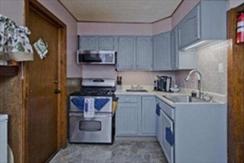 68 State St, Chicopee, MA 01013 photo 9