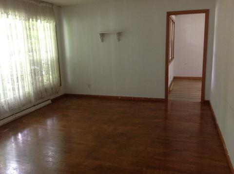 141 Bremen St, Springfield, MA 01108 photo 9