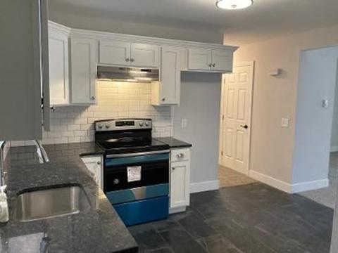 82 Phillips Ave, Springfield, MA 01119 photo 7