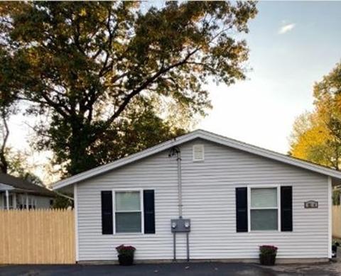 82 Phillips Ave, Springfield, MA 01119 photo 2