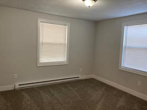 82 Phillips Ave, Springfield, MA 01119 photo 24