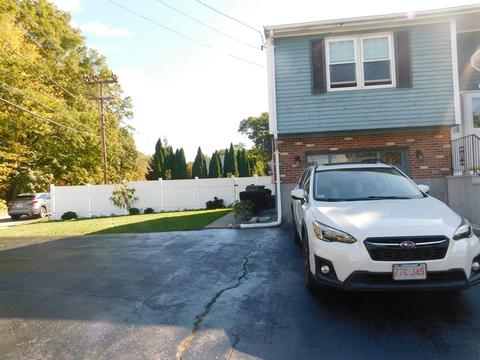 675 Elsbree St, Fall River, MA 02720 photo 2