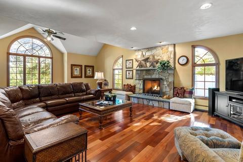 48 Algonquin Rd, Canton, MA 02021 photo 14