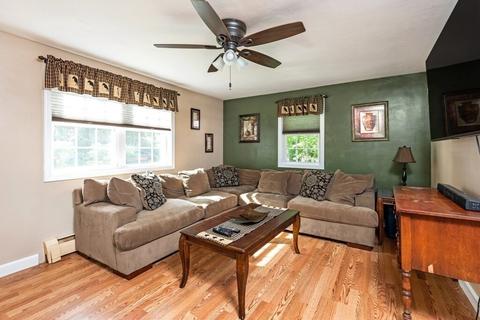 68 Svenson Ave, Worcester, MA 01607 photo 2