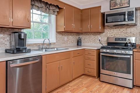 68 Svenson Ave, Worcester, MA 01607 photo 8