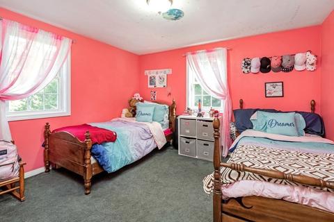 68 Svenson Ave, Worcester, MA 01607 photo 10