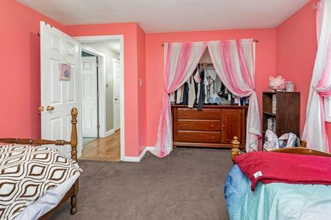 68 Svenson Ave, Worcester, MA 01607 photo 11