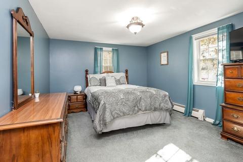68 Svenson Ave, Worcester, MA 01607 photo 13