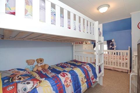 21 Almy St, Fall River, MA 02720 photo 16