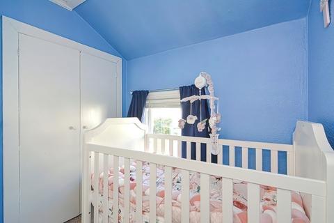 21 Almy St, Fall River, MA 02720 photo 17